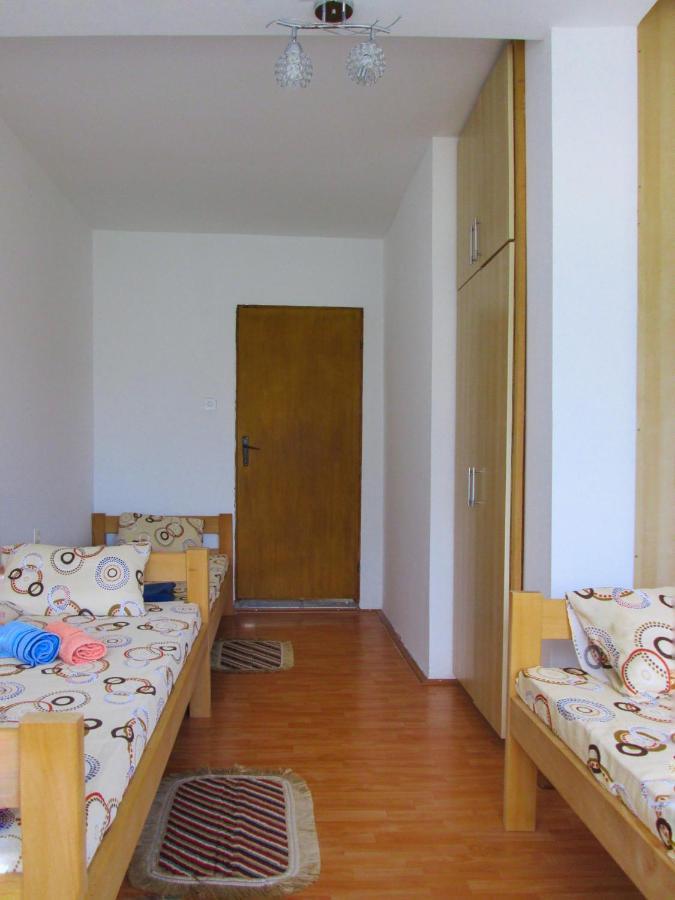Guesthouse Mirkovic Pluzine Exterior foto