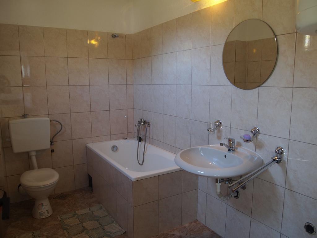 Guesthouse Mirkovic Pluzine Exterior foto
